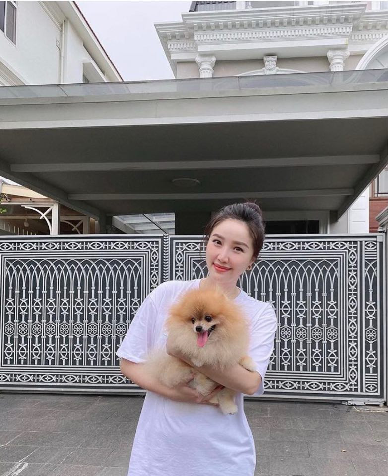 Showbiz 17/7: Chi Pu diện bikini nóng bỏng, Vũ Khắc Tiệp khoe cơ bụng 6 múi ảnh 19