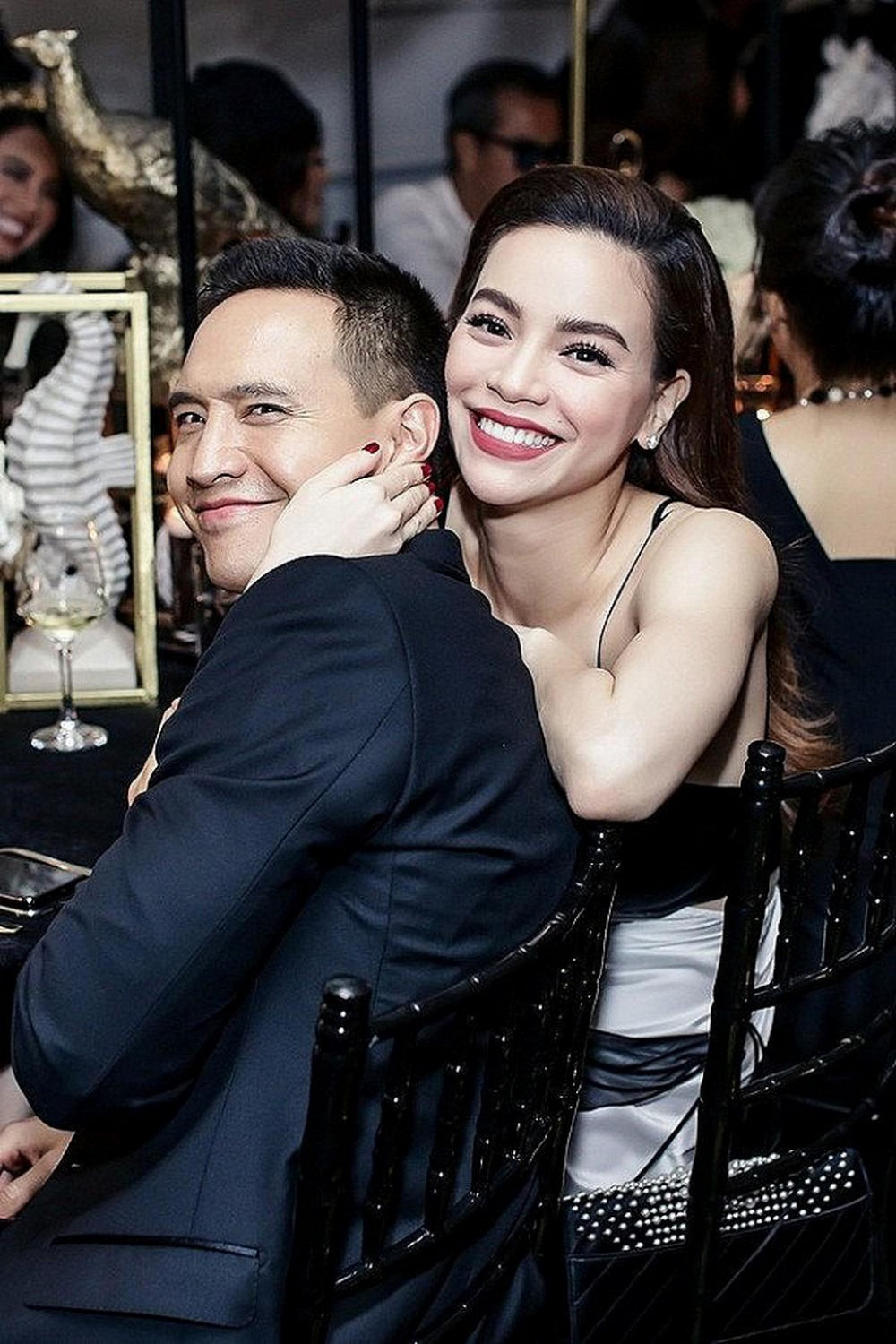 Showbiz 24/5: Hồ Ngọc Hà mang song thai, Hồng Ngọc kể về chuyện bị bỏng nước sôi ảnh 18