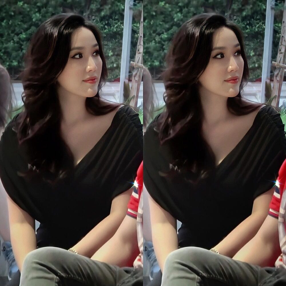 Ngọc Trinh tự thưởng đồng hồ hơn 1,8 tỷ đồng; Chi Pu sexy hết cỡ diện trang phục bikini ảnh 21