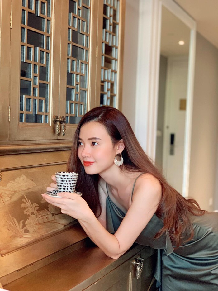 Showbiz 31/7: Midu hoãn “kiếm” chồng vì COVID-19, Jun Phạm chia sẻ đêm “chill” an toàn ảnh 11