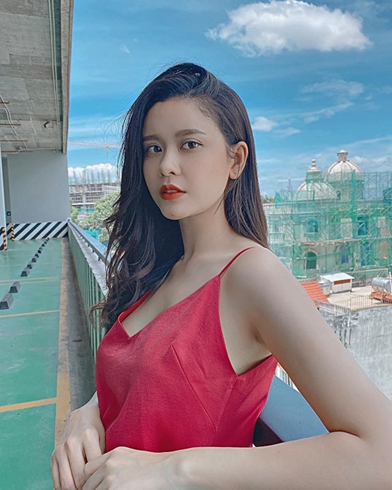 Showbiz 3/7: Chi Pu khoe body, hậu ồn ào với hội chị em; NSND Hồng Vân bị chê kém duyên ảnh 14