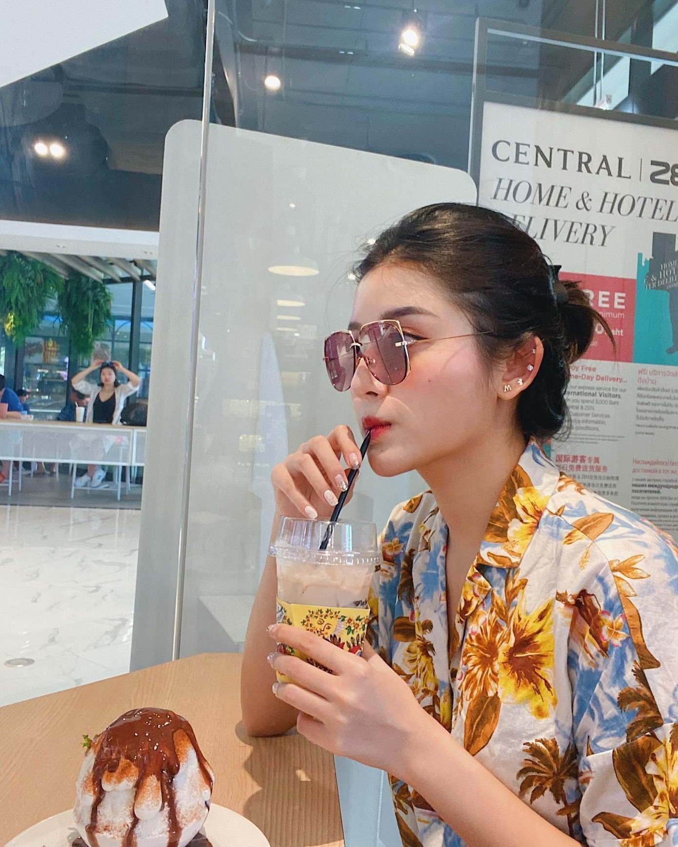 Những item đón Hè không thể thiếu trong vali của các cô nàng mê “xê dịch“ ảnh 1