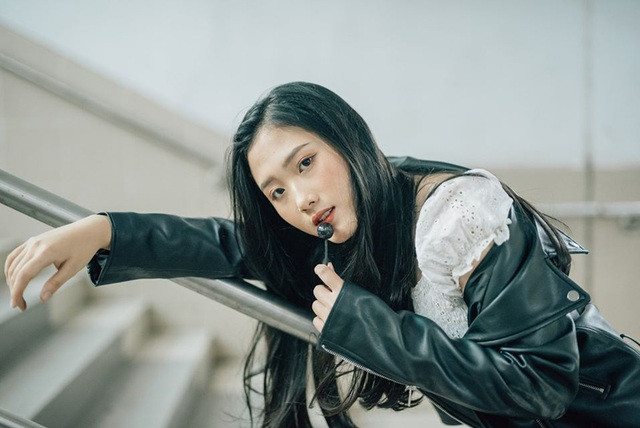 Sắc màu SV 4/7: Chàng trai Việt đỗ 4 ĐH Canada, nữ sinh Olympic Lý thành Hoa khôi ảnh 10