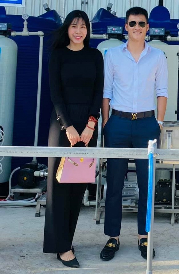 Showbiz 2/6: Jack khoe “núi quà” fan tặng 1/6, Tim và Trương Quỳnh Anh "tái hợp" ảnh 1