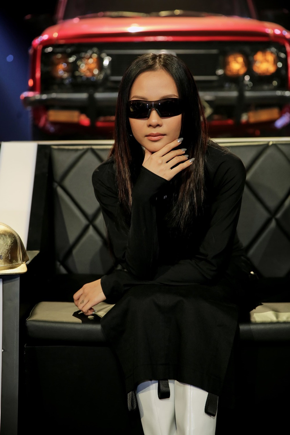 Showbiz 31/7: Midu hoãn “kiếm” chồng vì COVID-19, Jun Phạm chia sẻ đêm “chill” an toàn ảnh 9