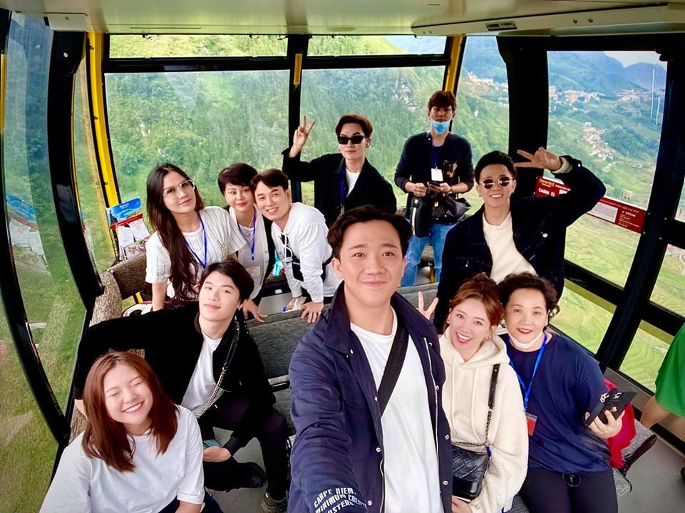 Showbiz 3/8: Bảo Thy diện pijama hàng hiệu, Mâu Thủy tủng ảnh nude táo bạo ảnh 14