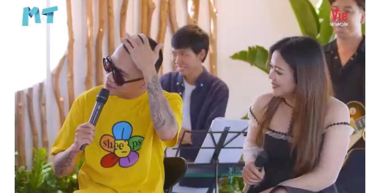 “Thả rông” khoác vét ra sân bay: Quỳnh Thư khiến người đối diện “đỏ mặt“ ảnh 30