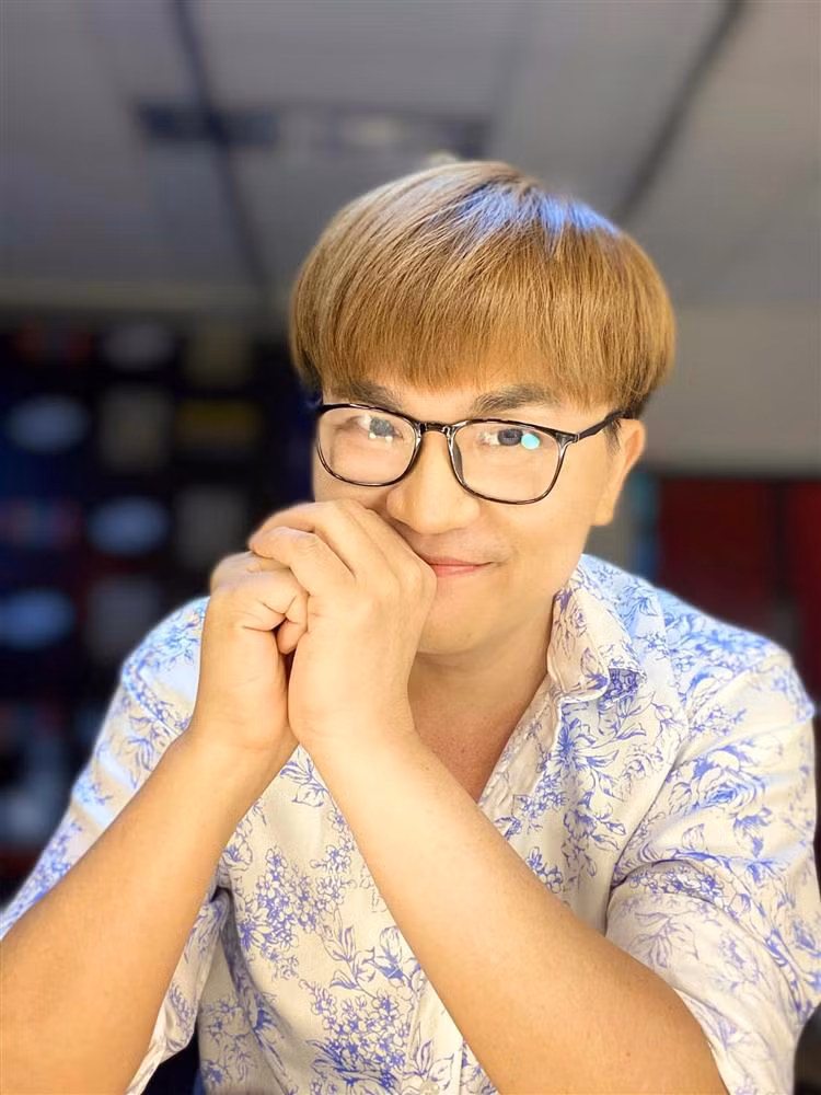 Showbiz 21/7: MC Đại Nghĩa tổ chức mổ mắt từ thiện, Hương Tràm tự nhận là “bạn tồi“ ảnh 10