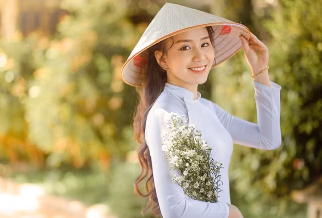 Sắc màu SV 23/7: Gái xinh RMIT tập làm giám đốc, Olympia xuất hiện "soái ca" ảnh 10