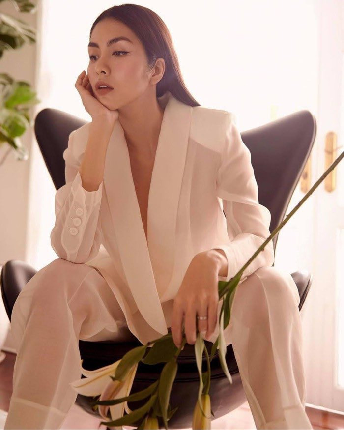 Tăng Thanh Hà diện trang phục xuyên thấu lạ mắt; Wowy ra Hà Nội “truy tìm” bác Lại Văn Sâm ảnh 2