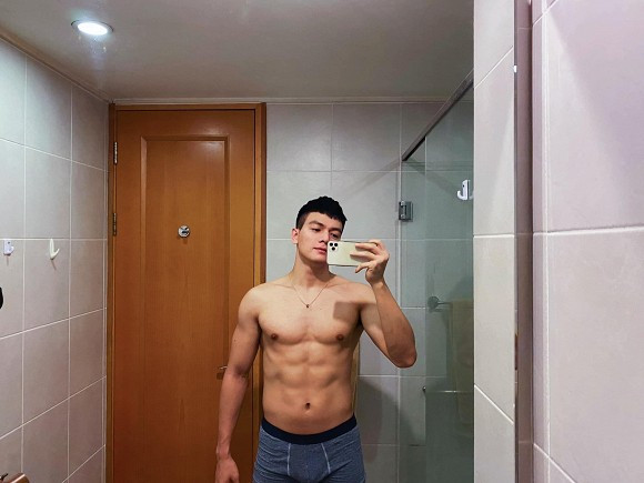 Showbiz 28/6: Lynk Lee lần đầu khoe vòng 1 nóng bỏng, Lâm Vỹ Dạ bức xúc khi bị mạo danh ảnh 18