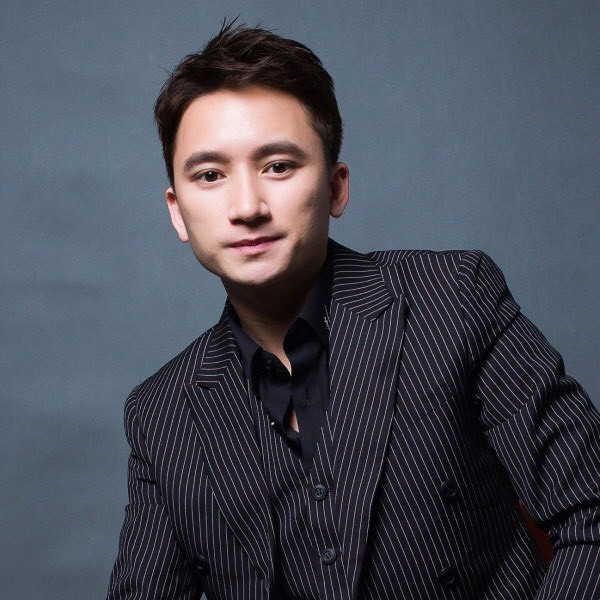 Phan Mạnh Quỳnh viết ca khúc chống dịch, Quang Trung phủ nhận tin đồn yêu Quốc Khánh ảnh 9