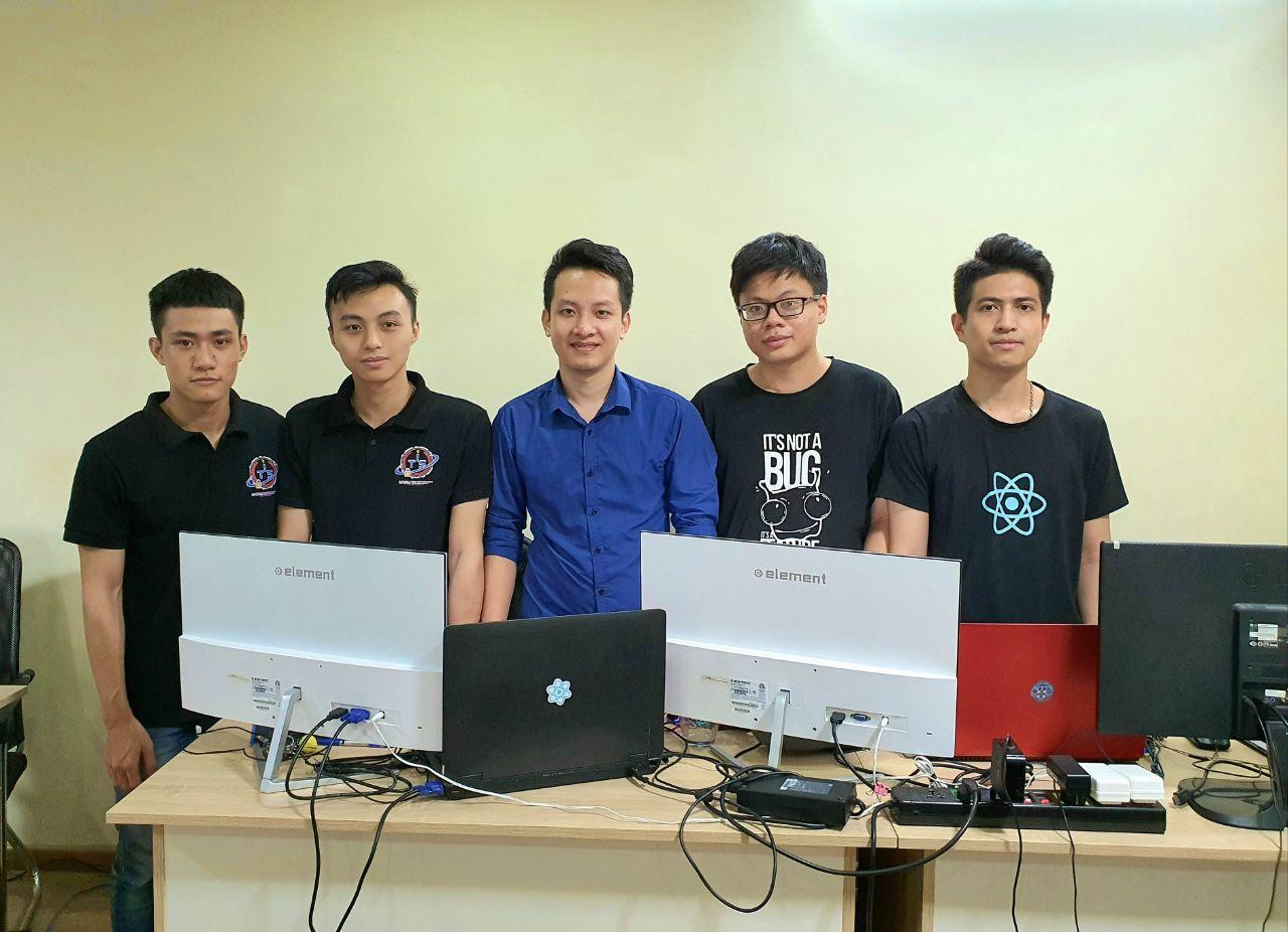 Sắc màu SV 10/7: 9X Bách khoa xinh xắn, học giỏi; vinh danh nữ sinh tử nạn vì cứu em nhỏ ảnh 8