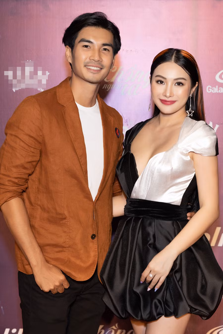 Showbiz 27/6: Nghi vấn hội bạn thân “cạch mặt” Chi Pu; Ngọc Trinh, Noo Phước Thịnh tình tứ ảnh 14