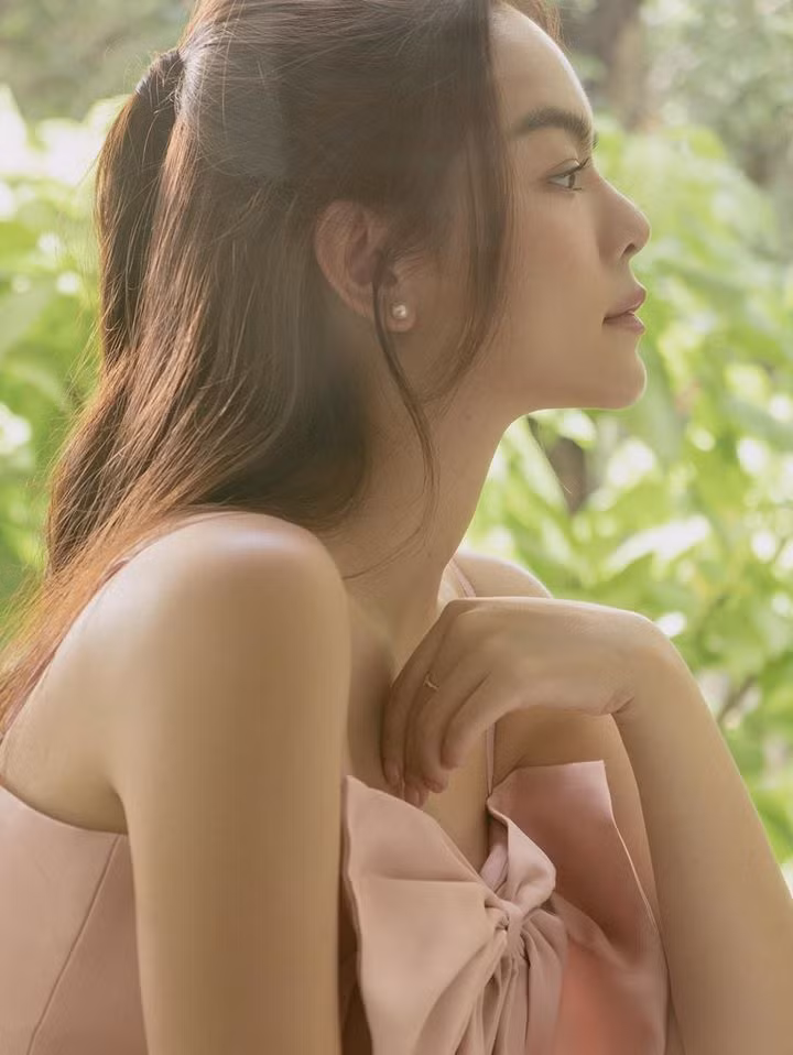 Showbiz 22/7: Hà Tăng gây sốt với vòng eo con kiến dù đã có 2 con, Tuấn Hưng ngưng ca hát ảnh 20