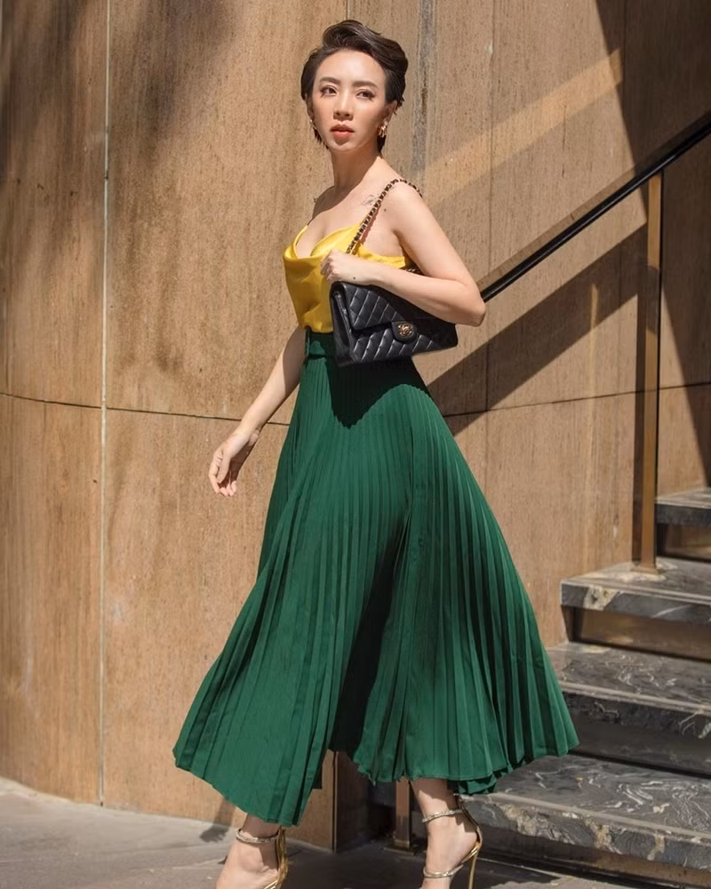 Showbiz 21/7: MC Đại Nghĩa tổ chức mổ mắt từ thiện, Hương Tràm tự nhận là “bạn tồi“ ảnh 15