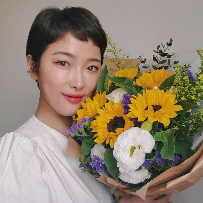 Hot girl 1 năm chống chọi ung thư bằng nụ cười: “Mọi chuyện sẽ tốt thôi, tóc sẽ mọc lại“ ảnh 4