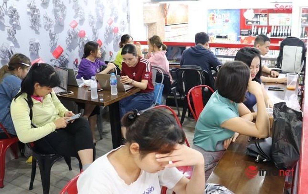 Sắc màu SV 4/7: Chàng trai Việt đỗ 4 ĐH Canada, nữ sinh Olympic Lý thành Hoa khôi ảnh 13