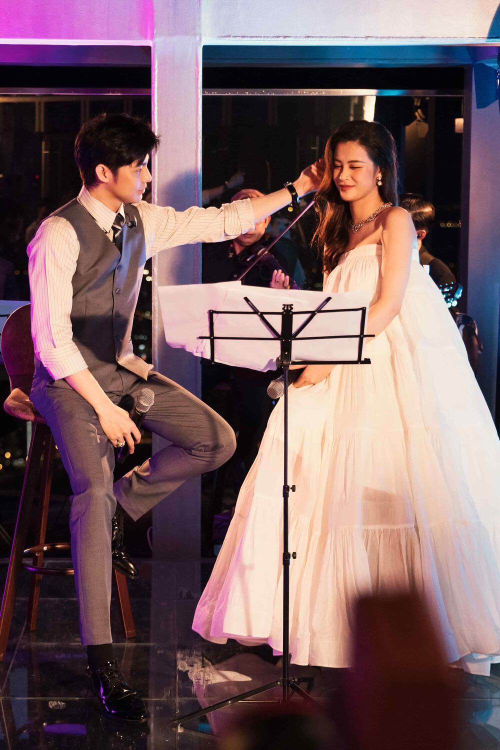 Thanh Hằng ngời ngời khí chất trong vai Dương Vân Nga; Mai Hồ gầy gò khiến fan lo lắng ảnh 29