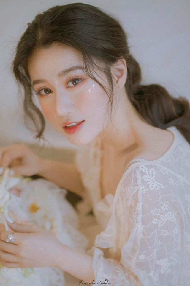 Sắc màu SV 1/7: 9X Việt thành hoa khôi tại Nhật, ra mắt “khách sạn 8 sao kiêm ĐH Văn Lang“ ảnh 1