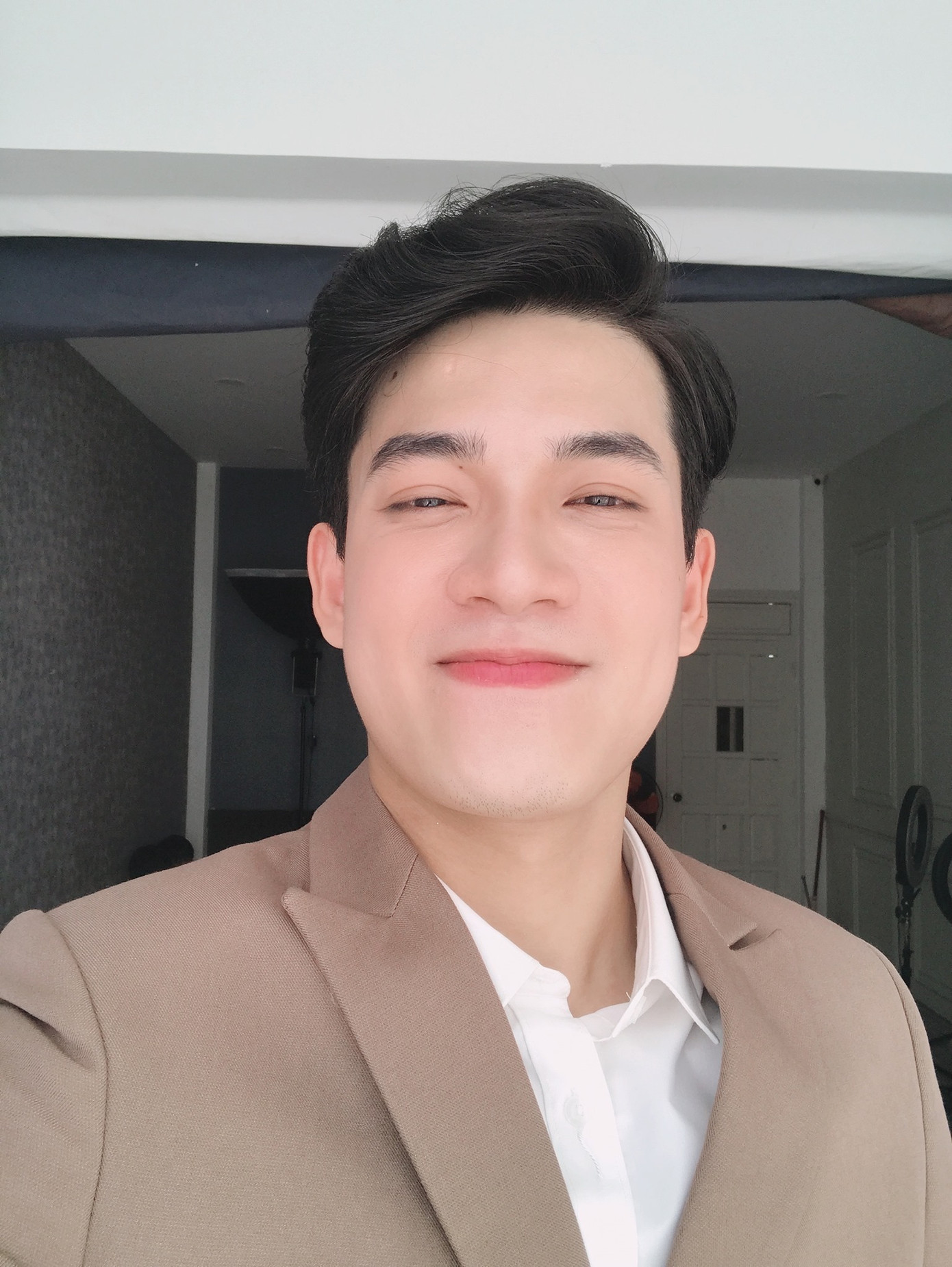 Minh Thắng:“Hot boy” xứ Huế chuẩn gu “soái ca” trong “Quý ông đại chiến“ ảnh 9