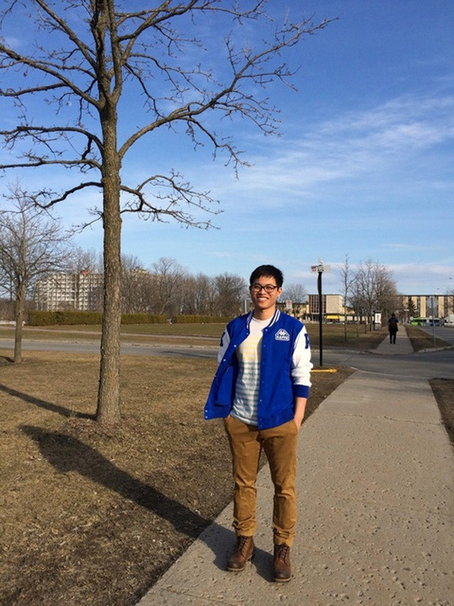 Sắc màu SV 8/7: 9X Hà Nam vào bảng danh dự ĐH Canada, nam sinh 2K3 gây sốt ngày bế giảng ảnh 2