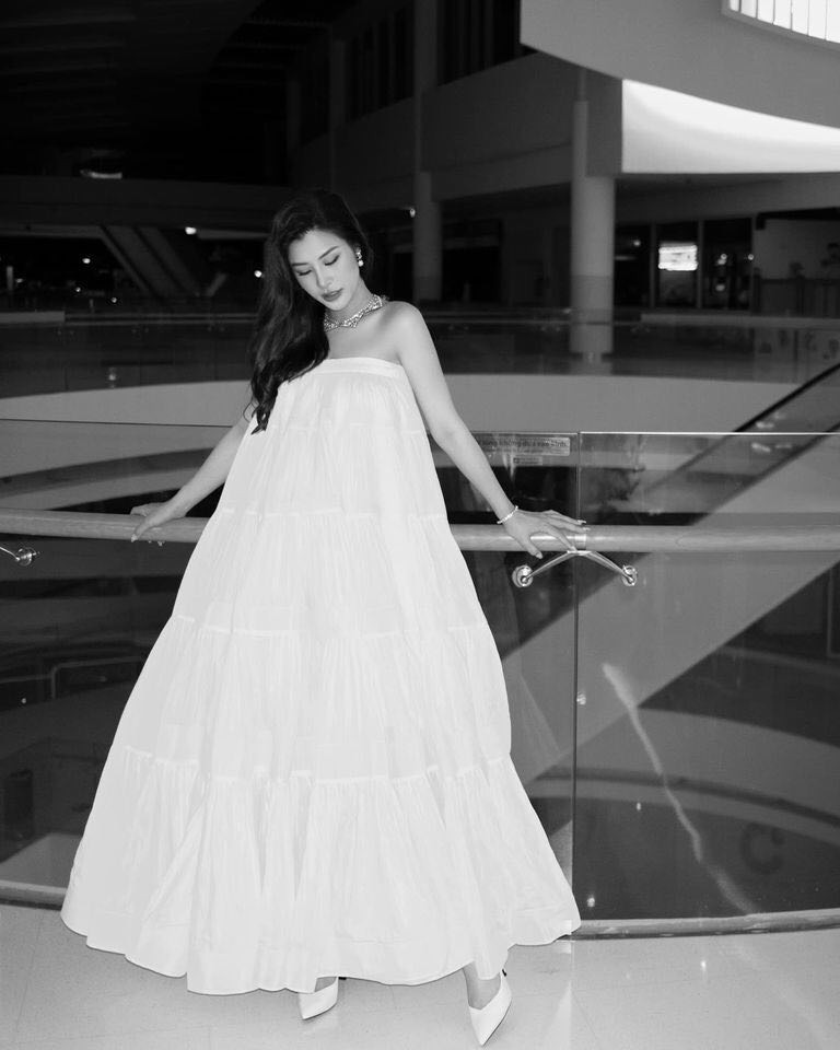 Sao Việt thi nhau chọn du thuyền để xả hơi; Hiếu Hiền bức xúc phủ nhận tin đồn cátsê ảnh 23