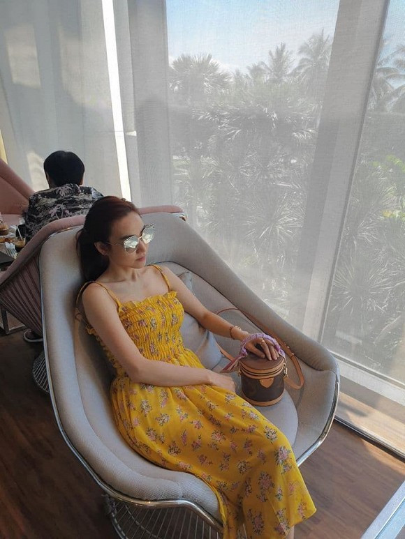 Showbiz 5/7: Huyền My nhập hội với Mai Phương Thúy giữa ồn ào “cạch mặt” Phương Oanh ảnh 15