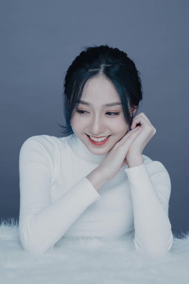 Sắc màu SV 25/7: Nụ cười tỏa nắng của 10X liệt hai chân, hot girl bản lĩnh trước cám dỗ ảnh 2