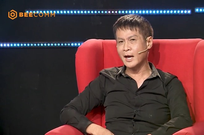 “Tứ hoàng streamer” bất ngờ hội ngộ; Karik đăng trạng thái buồn sau khi công khai bạn gái ảnh 14