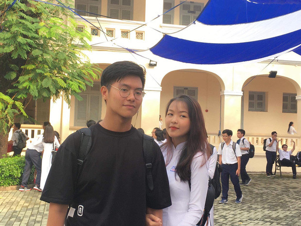 Sắc màu SV 21/7: Cô “Dương Mịch” của ĐH Greenwich; hot girl “đường phố” lột xác quyến rũ ảnh 14