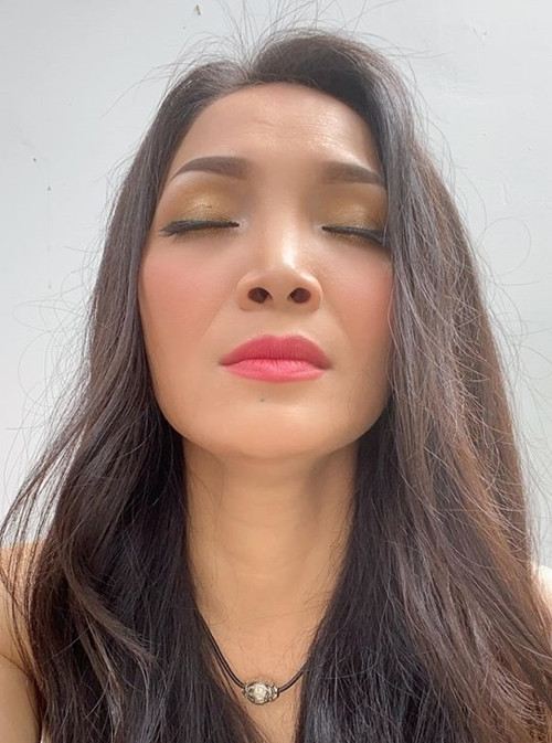 Showbiz 30/6: Hậu ly hôn, Bảo Ngọc vui vẻ bên gia đình, Hoài Lâm xuề xòa, xuống sắc ảnh 19