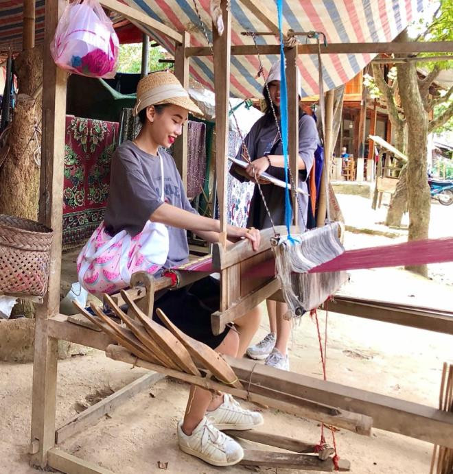 Sắc màu SV 6/7: “Nam thần” 98 đứng sau MV của Sơn Tùng; hot girl Luật xinh như búp bê ảnh 13