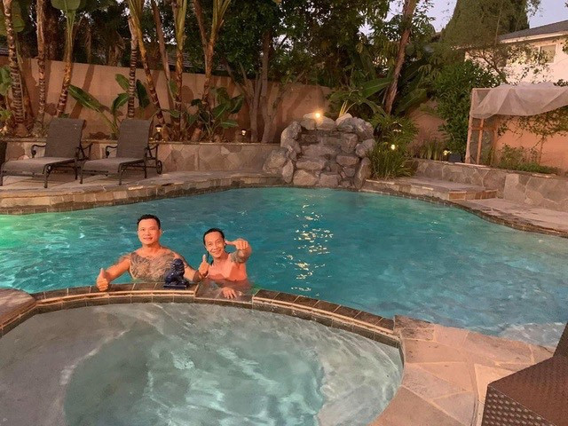 Hiền Hồ bất ngờ nữ tính với kiểu tóc mới; H'Hen Niê tự tin với túi cói đi chợ ảnh 5