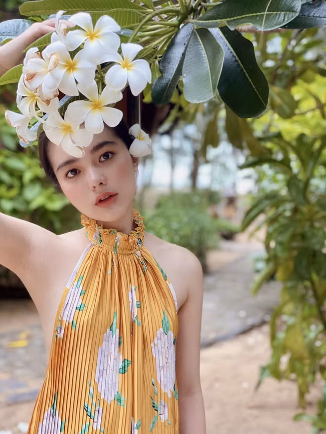 Sắc màu SV 2/7: Nể phục nữ sinh xinh đẹp kiếm cả trăm triệu đồng mỗi tháng ảnh 2