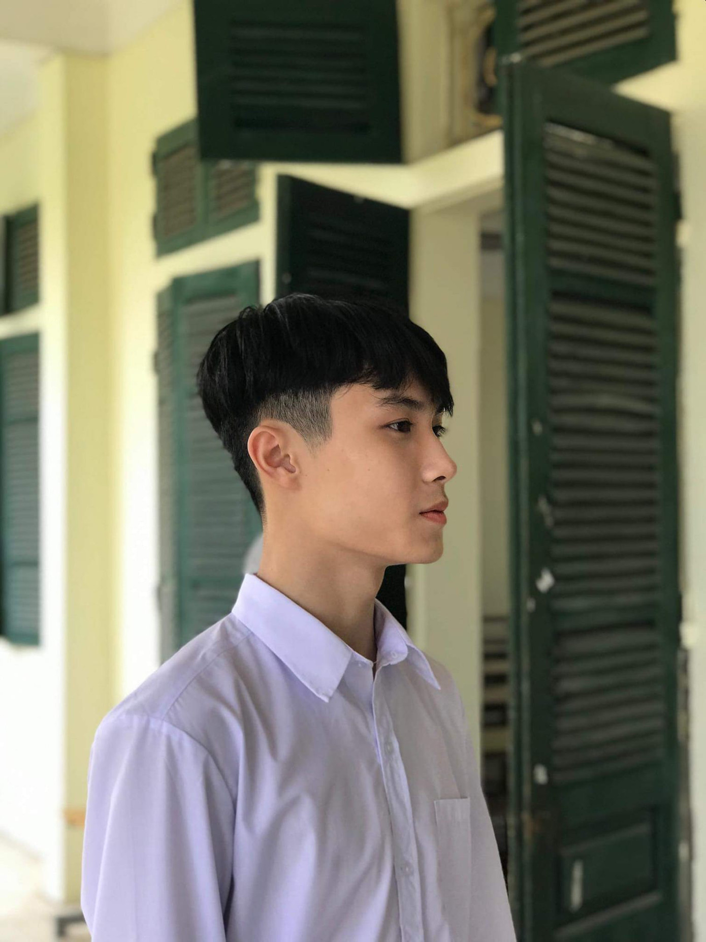 Nam sinh 2003 khí chất ngút ngàn; cô gái 9X gây tiếng vang ở triển lãm chiếu cói ảnh 2