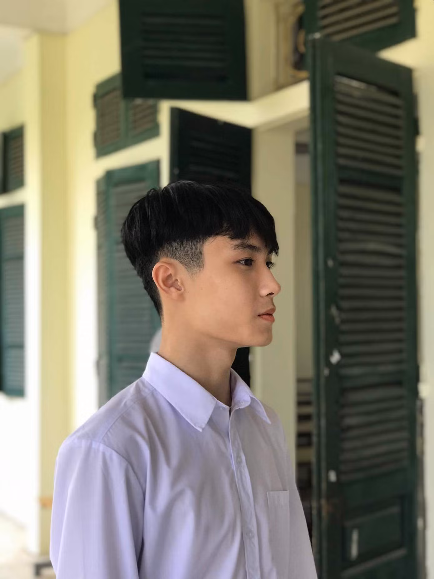 Nam sinh 2003 khí chất ngút ngàn; cô gái 9X gây tiếng vang ở triển lãm chiếu cói ảnh 2
