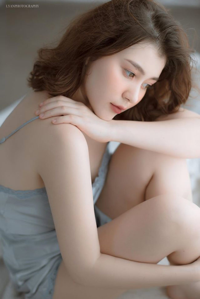 Bông hồng lai Việt - Mỹ “gây sốt” với nhan sắc cực phẩm và body nóng bỏng ở tuổi 18 ảnh 7