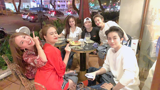 Showbiz 18/6: H'Hen Niê đi chân trần dưới mưa gây “sốt”, Hoàng Thùy Linh - Gil Lê tình tứ ảnh 5