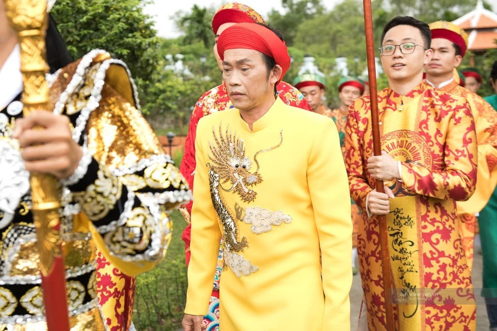 Emily diện váy hở bạo; MV của Quân A.P lọt Top 36 MV “hot” trên thế giới ảnh 6