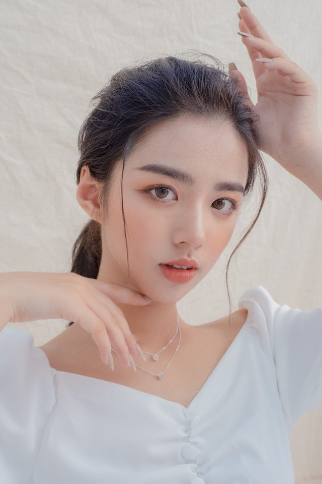 Sắc màu SV 25/7: Nụ cười tỏa nắng của 10X liệt hai chân, hot girl bản lĩnh trước cám dỗ ảnh 3