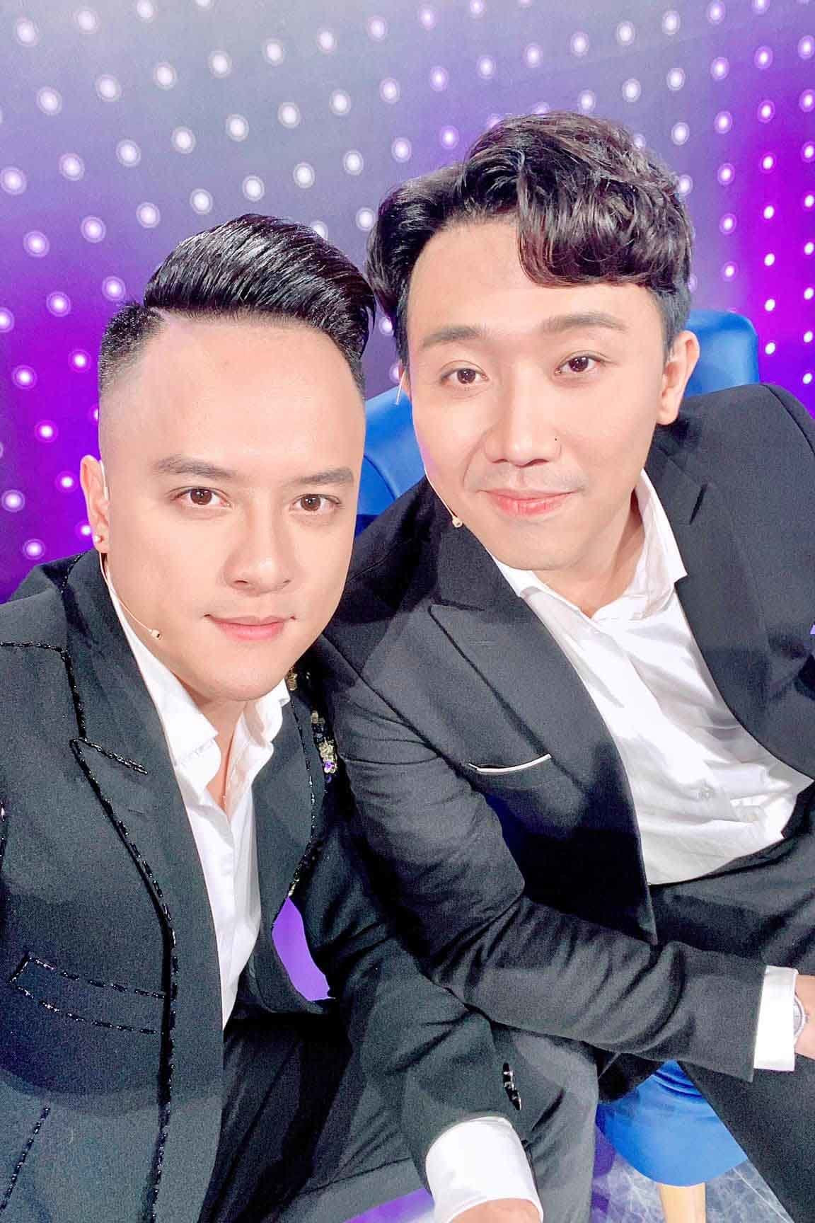 Showbiz 28/6: Lynk Lee lần đầu khoe vòng 1 nóng bỏng, Lâm Vỹ Dạ bức xúc khi bị mạo danh ảnh 10