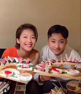 Showbiz 20/7: Kim Lý xoa bụng bầu bạn gái, lần đầu xác nhận Hồ Ngọc Hà “có tin vui” ảnh 13