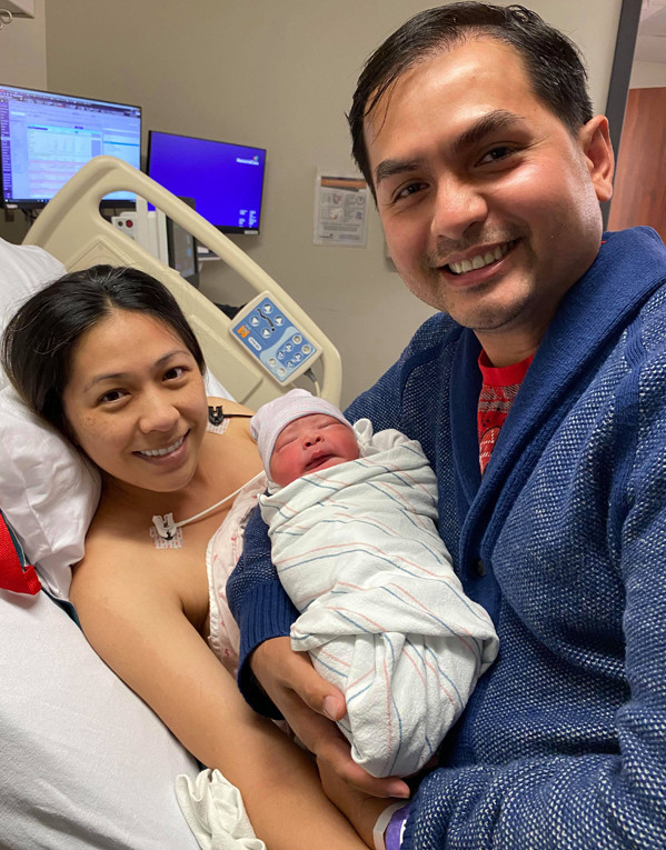 Showbiz 9/7: Noo Phước Thịnh “thả thính” Mai Phương Thúy, Tiểu Vy khoe body nóng bỏng ảnh 14