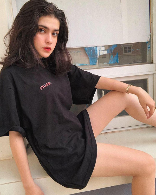 Sắc màu SV 26/7: Nữ tiếp viên trưởng 22 tuổi, 10X thi hoa hậu là du học sinh ảnh 10