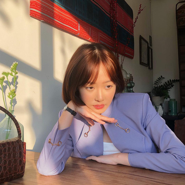 Sắc màu SV 27/7: “Thả tim” rần rần với nữ “chiến sĩ” xinh đẹp của ĐH Kinh tế Quốc dân ảnh 11