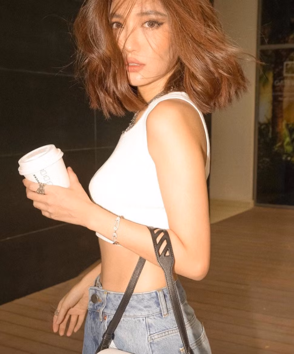 Showbiz 23/6: Đông Nhi khoe bụng bầu rõ to, Sĩ Thanh - Huỳnh Phương kỉ niệm 1 năm hẹn hò ảnh 8