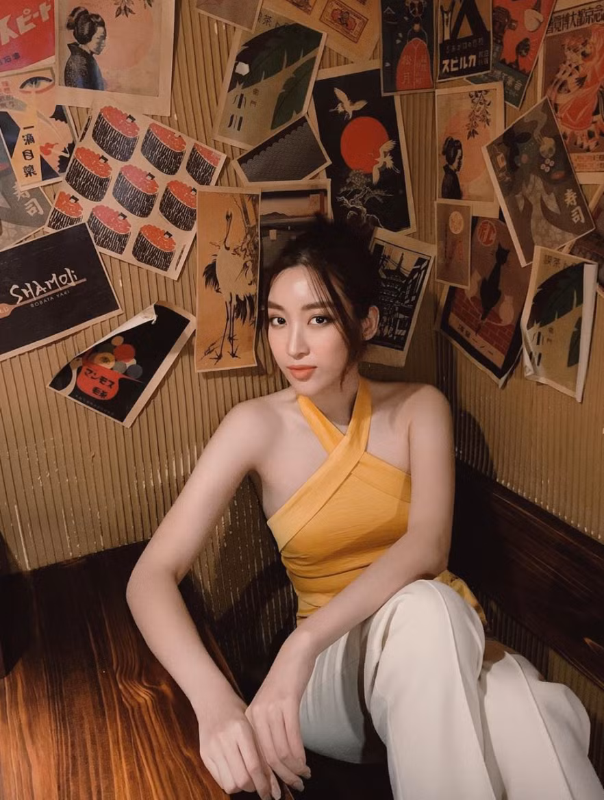 Showbiz 6/6: Đông Nhi mũm mĩm ở tháng thứ tư thai kì, Chi Pu đọ sắc với Ngọc Trinh ảnh 6