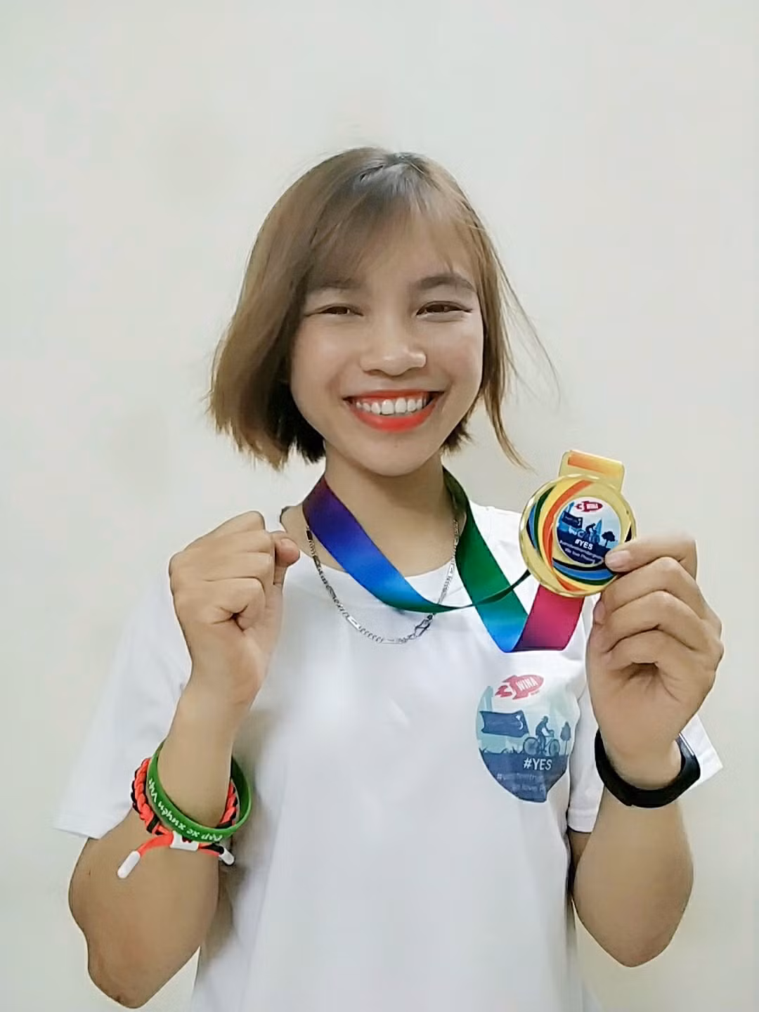Cô sinh viên Nông nghiệp một mình đạp xe xuyên Việt và ước mơ cho “một Việt Nam đáng sống” ảnh 4