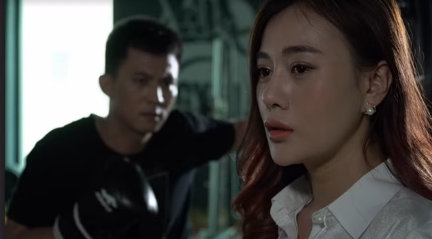 Phương Oanh: Sụt mất 5 kg nhưng được thoả sức "bung lụa" trong "Lựa chọn số phận" ảnh 2